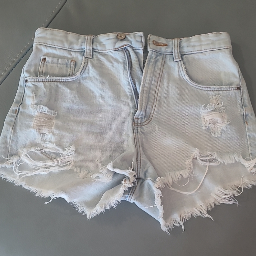 GAP Blue and Red Jean Shorts Distressed Design and Distressed DENIM - Picture 3 of 5